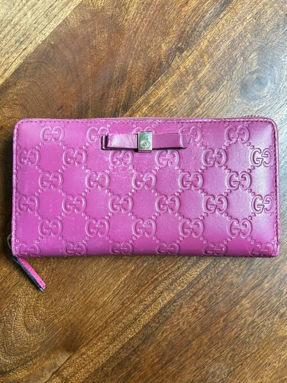 GUCCI MicroGuccissima Zip Around Wallet, Raspberry Pink